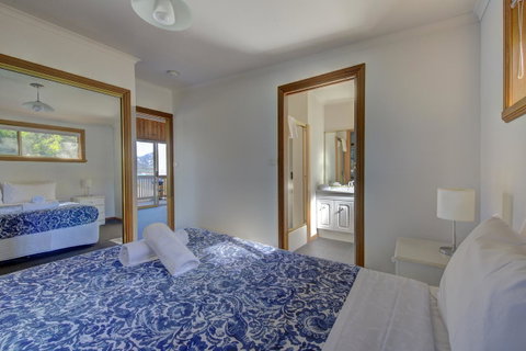 Freycinet Sanctuary 4 - Accommodation Burleigh 6
