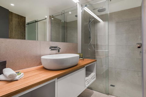 Peppers Silo - Accommodation Burleigh 28