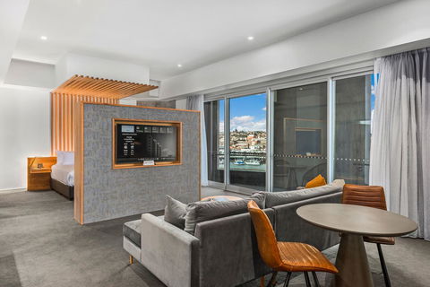 Peppers Silo - Accommodation Burleigh 22