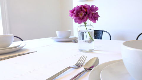 White House - Accommodation Burleigh 7