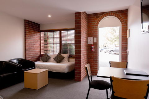 Bay Hotel Apartments - Accommodation Burleigh 16