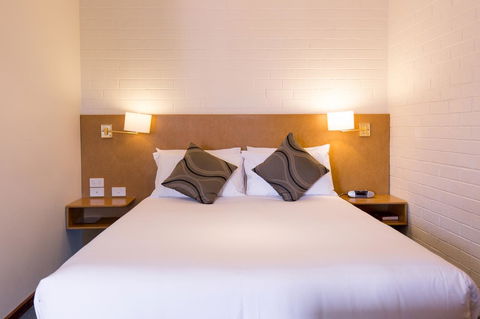 Bay Hotel Apartments - Accommodation Burleigh 35