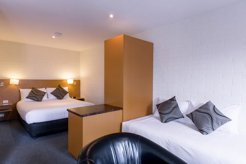 Bay Hotel Apartments - Accommodation Burleigh 13