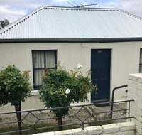 Omaroo House - panoramic water views - Accommodation Burleigh