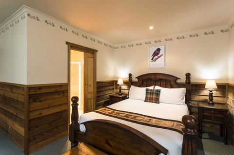 Cradle Forest Inn - Accommodation Burleigh 24