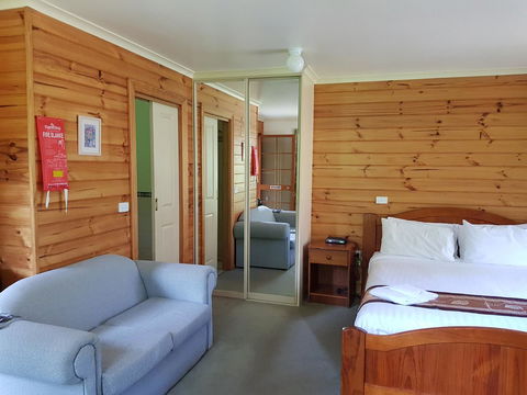 Cradle Forest Inn - Accommodation Burleigh 11