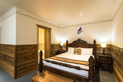 Cradle Forest Inn - Accommodation Burleigh 28