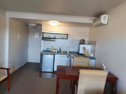 Battery Point Apartment With Car Park - Accommodation Burleigh 13