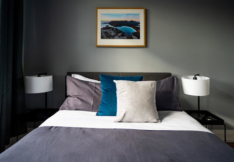 The Tasmanian Inn - Accommodation Burleigh 7