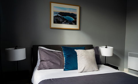 The Tasmanian Inn - Accommodation Burleigh 6