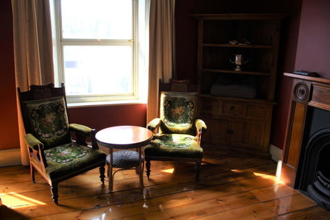 The Tasmanian Inn - Accommodation Burleigh 20