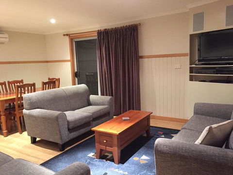 White Sands Estate Unit 24 - Accommodation Burleigh 5