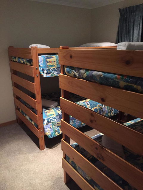 White Sands Estate Unit 24 - Accommodation Burleigh 10