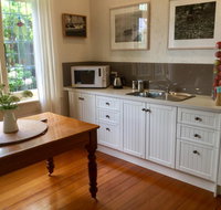 Sandy Bay Cottage - Accommodation Burleigh