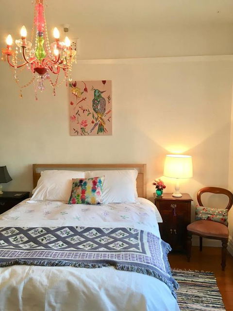 Sandy Bay Cottage - Accommodation Burleigh 8