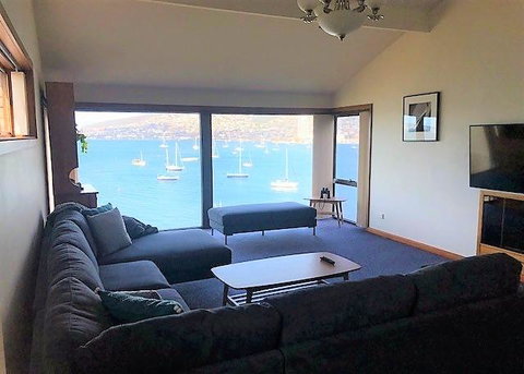 My Hobart Stay - Holiday Rentals - Accommodation Burleigh 4