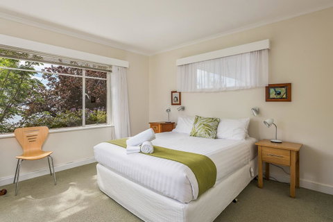 Moonrise View Apartment - Accommodation Burleigh 7