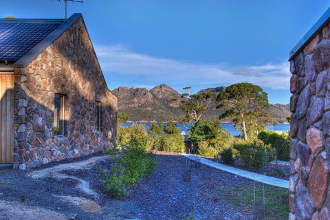 Freycinet Stone Studio 6 - Mica - Accommodation Burleigh 0