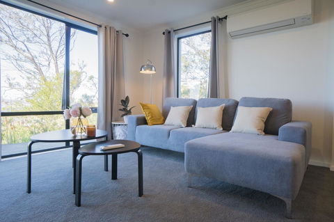 Amazing Sea Views Luxury Guest House - Accommodation Burleigh 9