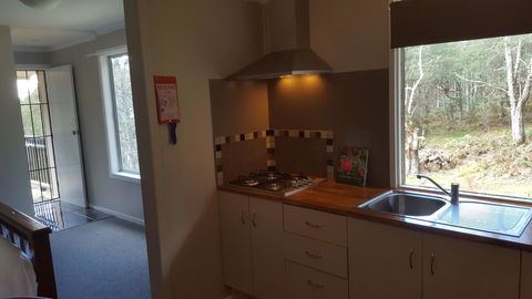 Cradle Alpine Retreat - Accommodation Burleigh 10