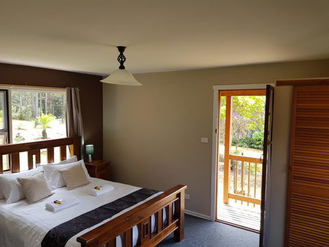 Cradle Alpine Retreat - Accommodation Burleigh 24