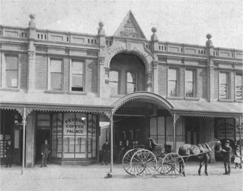 The Old Federal Coffee Palace - Accommodation Burleigh 0