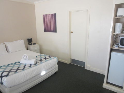Abel Tasman Airport Motor Inn - Accommodation Burleigh 25