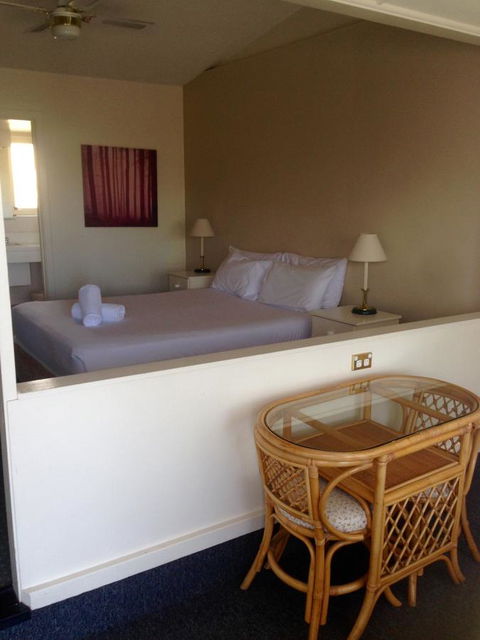 Abel Tasman Airport Motor Inn - Accommodation Burleigh 9