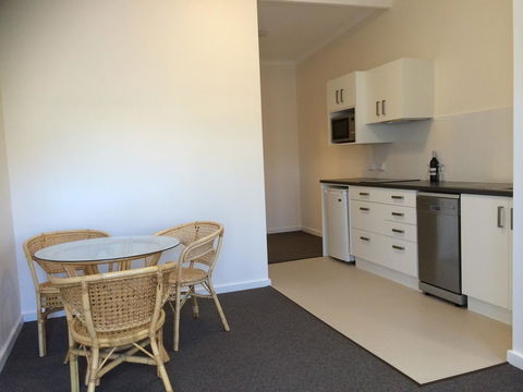 Abel Tasman Airport Motor Inn - Accommodation Burleigh 34