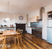 Devine Stays - Westside Apartment on Elizabeth - Accommodation Burleigh