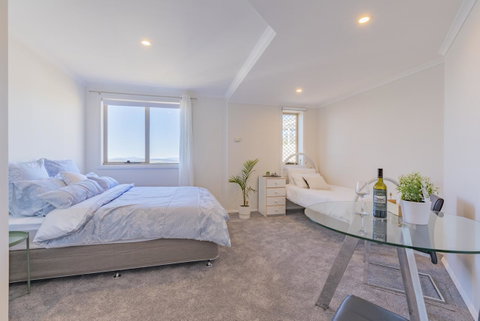 Nature & Relax House, Panoramic Sea View, Free Parking 37 - Accommodation Burleigh 16