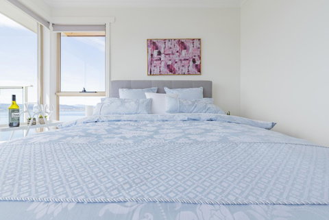 Nature & Relax House, Panoramic Sea View, Free Parking 37 - Accommodation Burleigh 30
