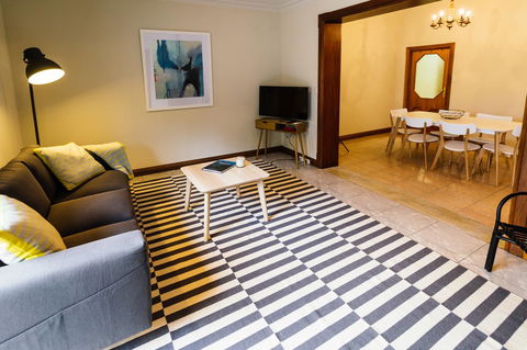 360 Murray - Accommodation Burleigh 9