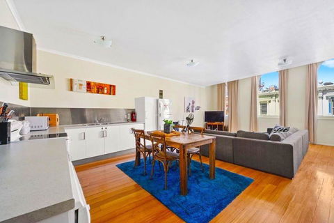Launceston CBD Abode - Accommodation Burleigh 8