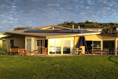 Arthur Riverfront And Sea Lodge Downstream - Accommodation Burleigh 20