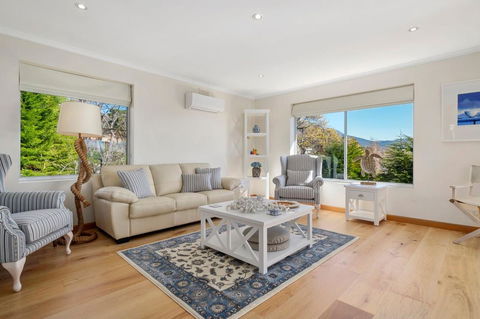 Sandcastle At Sandy Bay - Accommodation Burleigh 23