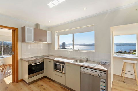 Sandcastle At Sandy Bay - Accommodation Burleigh 16