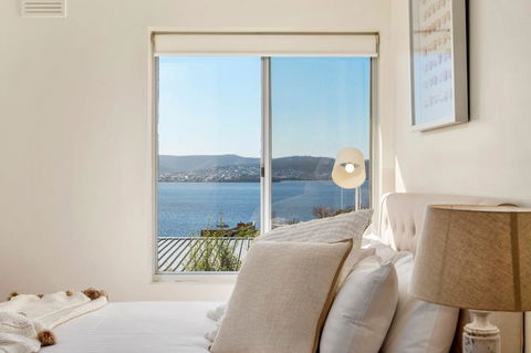 Sandcastle At Sandy Bay - Accommodation Burleigh 9