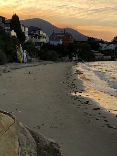 Sandcastle At Sandy Bay - Accommodation Burleigh 2