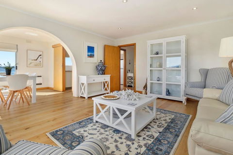 Sandcastle At Sandy Bay - Accommodation Burleigh 18