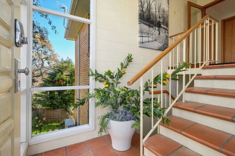 Sandcastle At Sandy Bay - Accommodation Burleigh 17