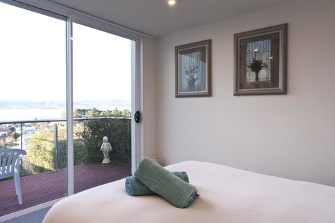 567 Sandy Bay - Accommodation Burleigh 14