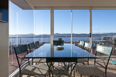 567 Sandy Bay - Accommodation Burleigh 4