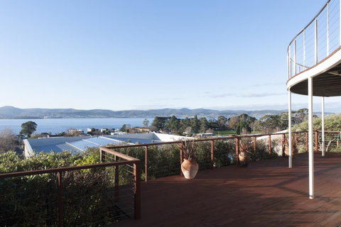567 Sandy Bay - Accommodation Burleigh 16