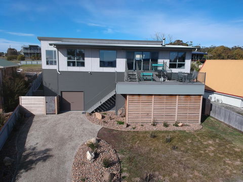 GRANITE BEACH HOUSE @ Bay Of Fires - Accommodation Burleigh 1