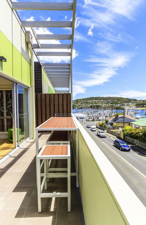 Bellerive Marina View Apartments No 28 - Accommodation Burleigh 19