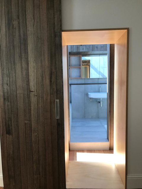 Blue Magnolia - Accommodation Burleigh 31