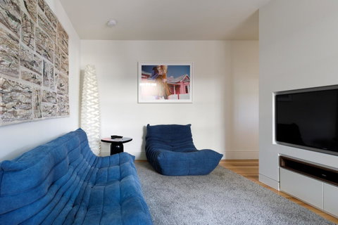 Blue Magnolia - Accommodation Burleigh 18