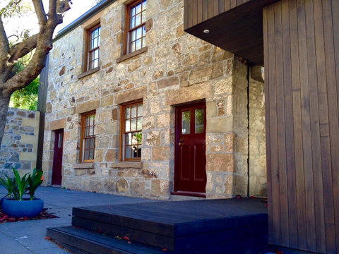 Blue Magnolia - Accommodation Burleigh 1