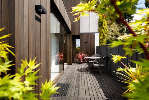 Blue Magnolia - Accommodation Burleigh 9